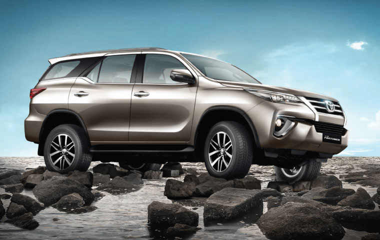 TOYOTA FORTUNER